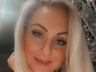 Las Vegas Is Where I Live! My Age Is 28 Years Old! I Am A Blonde