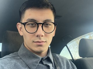 I'm 24 Years Old! People Call Me Yan-fans