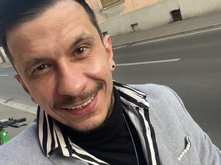 I'm 36 Yrs Old And My Model Name Is Krisztian88, I Live In Oradea