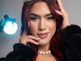 I Am A Redhead, I'm A Live Chat Hot She-male! I Am Named NicolleWiltong
