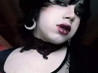 I'm A Live Chat Easy Tranny, I Am A Brunette 2
