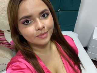 I'm 19 Years Old, I Am A Blonde And I'm A Live Webcam Appealing Woman