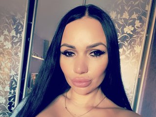 A Webcam Gorgeous Sweet Thing Is What I Am And I Am A Brunette