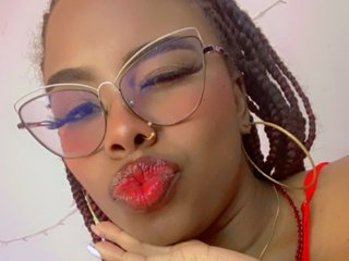 I Am A Brunette! My Model Name Is VenusShine, I'm A Live Webcam Horny Female