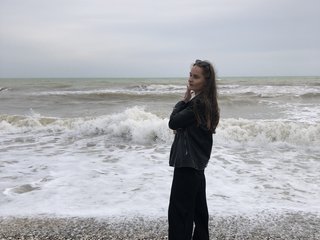 My Age Is 27 Yrs Old! A Camming Eye-catching Hottie Is What I Am