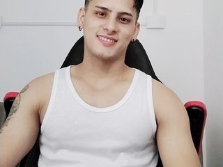 People Call Me Jhon-sexi2