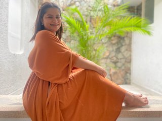 At BongaCams People Call Me ZareenQadir, A Sex Cam Suave Bimbo Is What I Am! My Age Is 25 Yrs Old