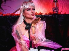 LUCY_MILLER का अवतार