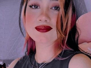 I'm 28 Years Old! My BongaCams Name Is Lunacresiente