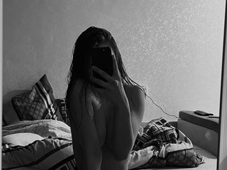 I'm 19 Years Of Age, My BongaCams Name Is Hangribann1
