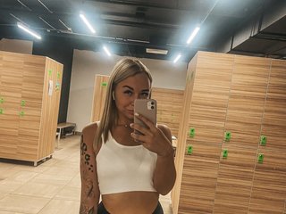 People Call Me LisanLena, I'm A Sex Webcam Attractive Honey