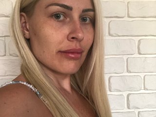 I Am A Blonde! A Sex Chat Attractive Female Is What I Am