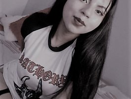 Karolineburnx profile