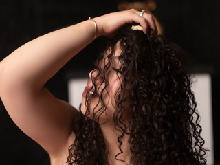 my beautiful curly hair!!