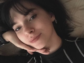 I'm 19, I'm A Cam Delectable Sweet Thing