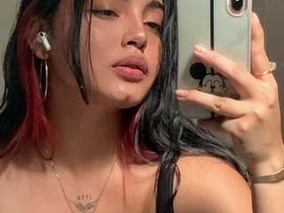 I'm A Sex Cam Gorgeous Woman, I'm 20 Years Old