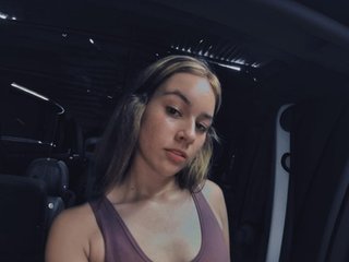 I'm A Live Cam Alluring Gal And 18 Is My Age And I Am A Brunette