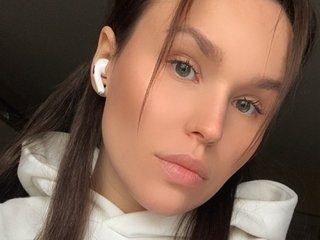 I Am A Brunette, My BongaCams Model Name Is JenniferMiller! I'm 20 Years Of Age