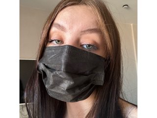 A Camming Easy Sweet Thing Is What I Am, I'm 19 Years Old And People Call Me BbyKiira