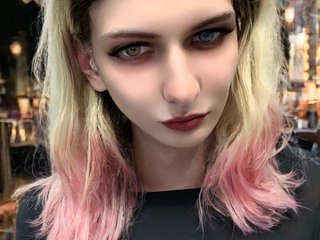 Alice-Pinkhead