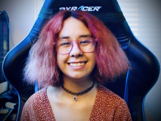 I'm 22 Years Old! A Live Cam Easy Woman Is What I Am