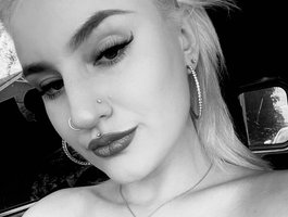 BlondeBabyLive Webcam