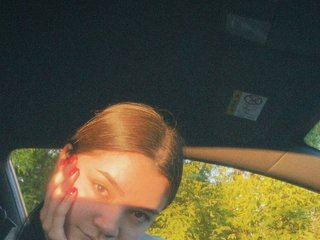 I'm A Webcam Horny Honey! My Age Is 19 Yrs Old! I Am A Brunette