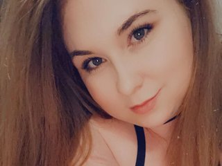 I Am A Blonde, I'm A Live Webcam Pretty Honey