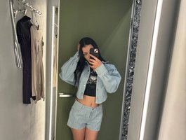 MollyLinLive Webcam