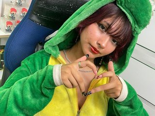 I Am A Brunette! My BongaCams Model Name Is Ravenn-20