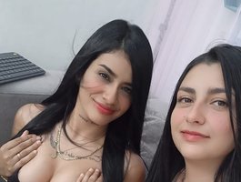 SophiaandcristalLive Webcam