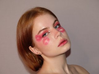 I Am A Redhead And I'm A Live Cam Irresistible Babe