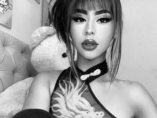 Cute-Roxxy