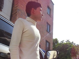 My BongaCams Model Name Is AndrewwClauss And I Am A Brunette