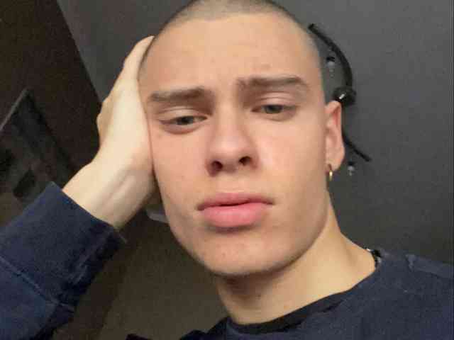 Men6992