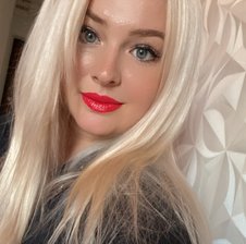 VikkiVia