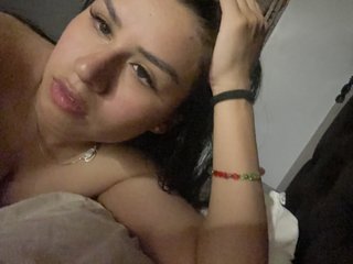 23 Is My Age! I'm A Live Chat Charming Bimbo