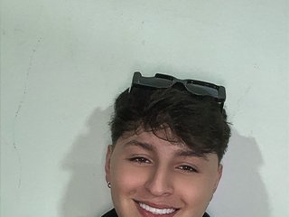 My Model Name Is Yeremy-ken1 And I'm 21 Yrs Old, Bogota Is Where I Live