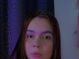 mianaughty2209 profile