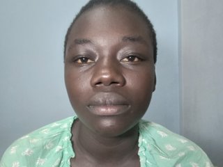 I Am Named Sexybooty03, I Am A Brunette