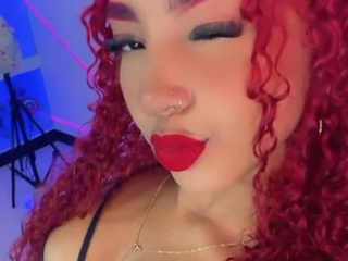 ♥ Red Curly ♥
