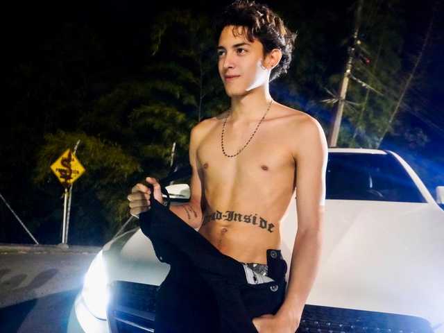Aaron-Sanz18