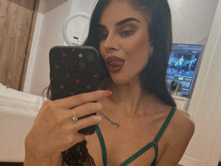 green suits me