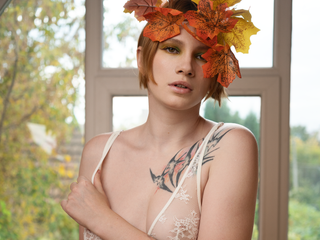 AUTUMN GODDESS