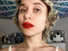 Watch sheeshechka live on cam on BongaCams