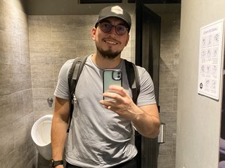 I Am From BogotÃ¡, I Am A Brunette