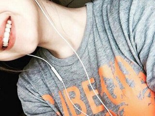 I Am A Blonde, Warsaw Is Where I Live And At BongaCams I'm Named BarbierXQueen
