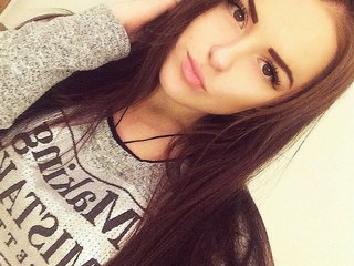 I Am A Blonde! My Age Is 18 Yrs Old And I Live In Warsaw