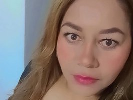 Webcam model KaillyPariss from BongaCams