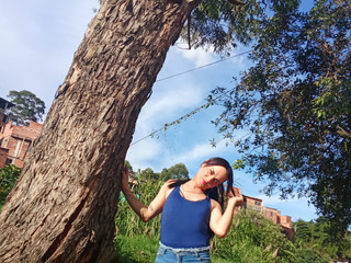 be free, feel free be yourself that's me right now